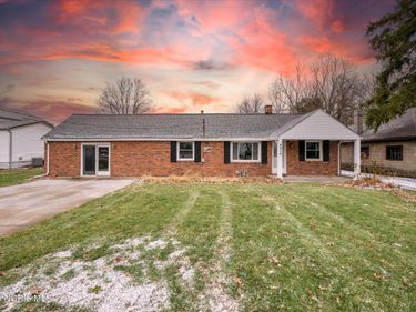 5415 Seaman Road, Oregon, OH 43616