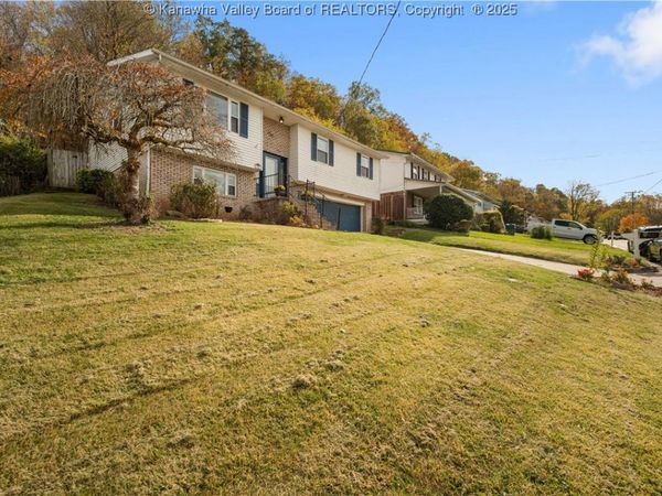 47 Jannette Drive, Poca, WV 25159