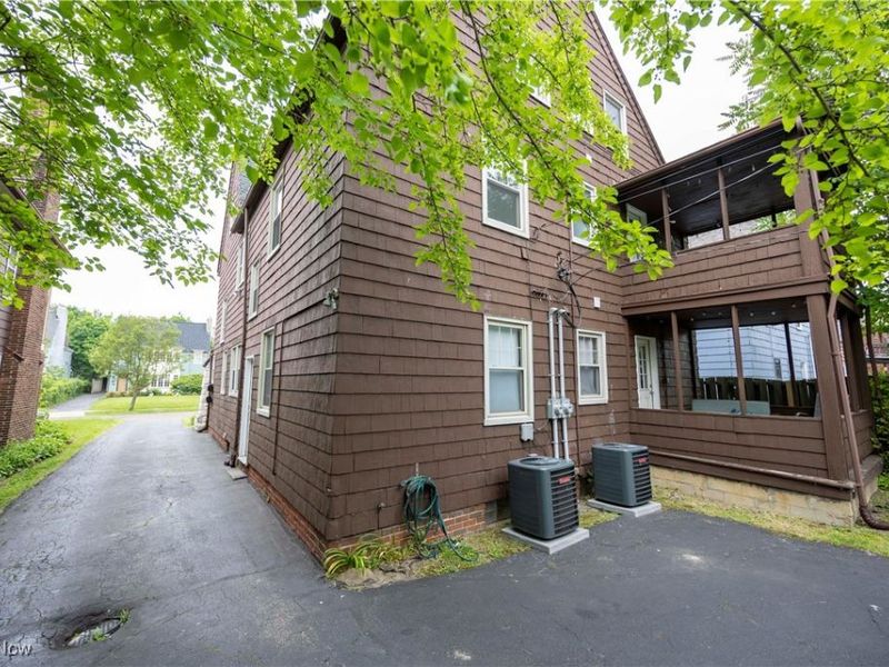 17424 Winslow Road, Cleveland, OH 44120 Photo 44