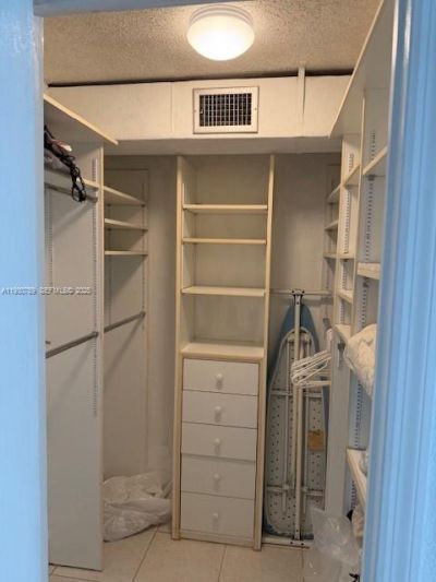 465 Ocean Dr , Unit 507, Miami Beach, FL 33139 Photo