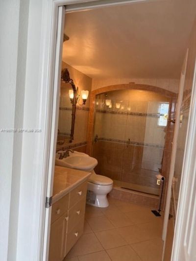 465 Ocean Dr , Unit 507, Miami Beach, FL 33139 Photo