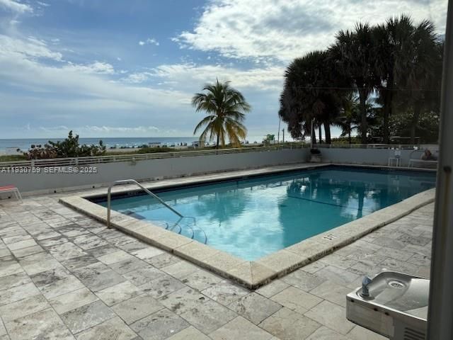 465 Ocean Dr , Unit 507, Miami Beach, FL 33139 Photo