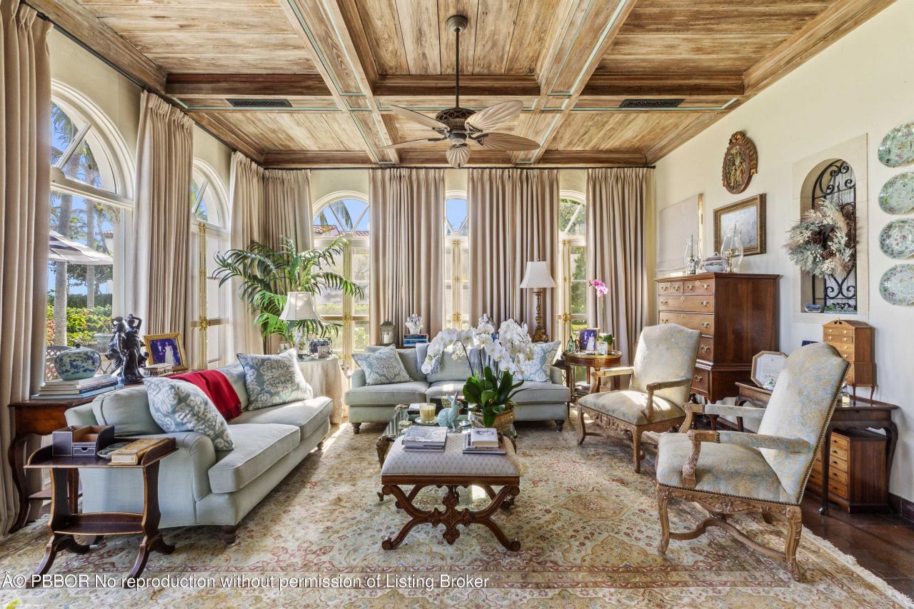 245 Valencia Road, West Palm Beach, FL 33401 Photo