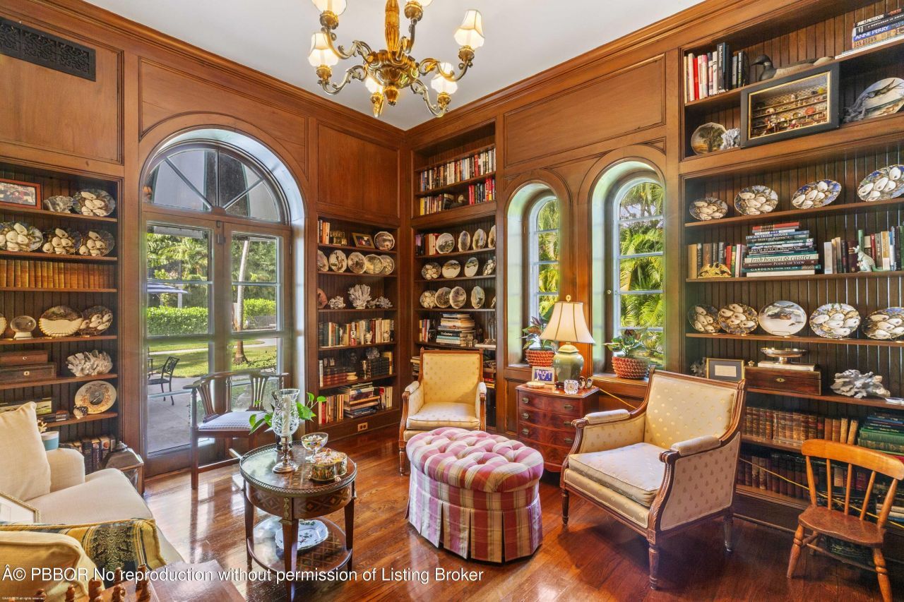 245 Valencia Road, West Palm Beach, FL 33401 Photo