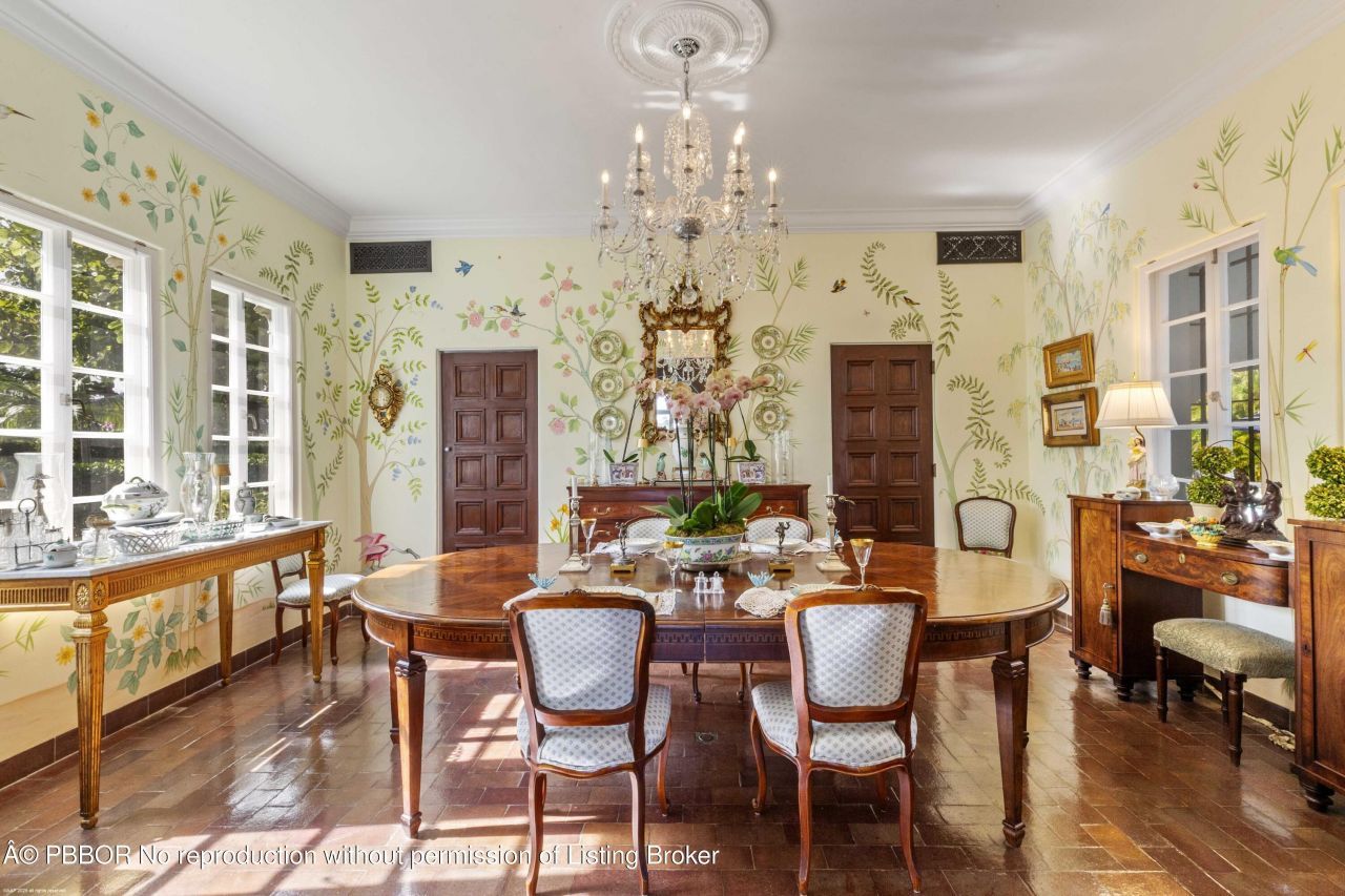 245 Valencia Road, West Palm Beach, FL 33401 Photo