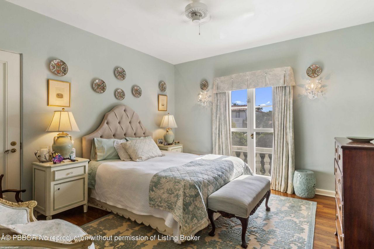 245 Valencia Road, West Palm Beach, FL 33401 Photo