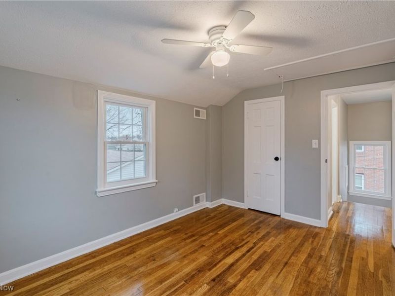 571 E 260th Street, Euclid, OH 44132 Photo 17