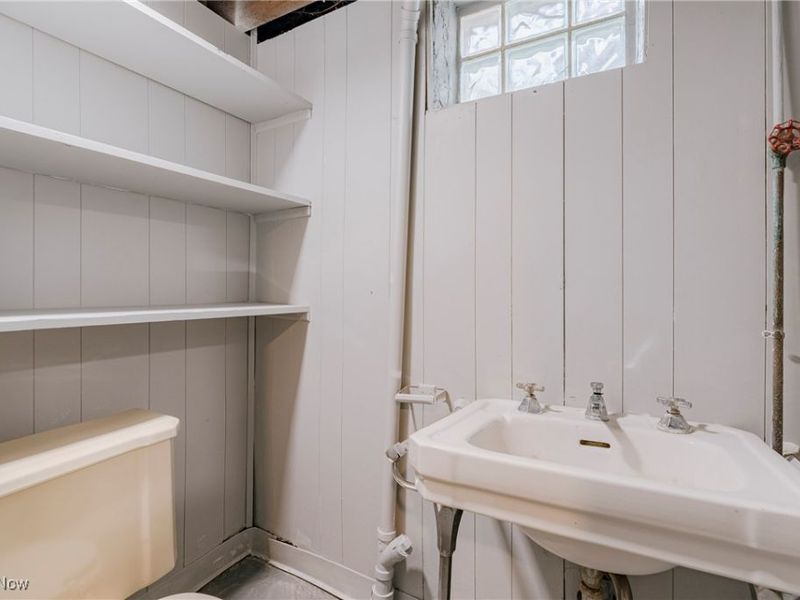 571 E 260th Street, Euclid, OH 44132 Photo 27