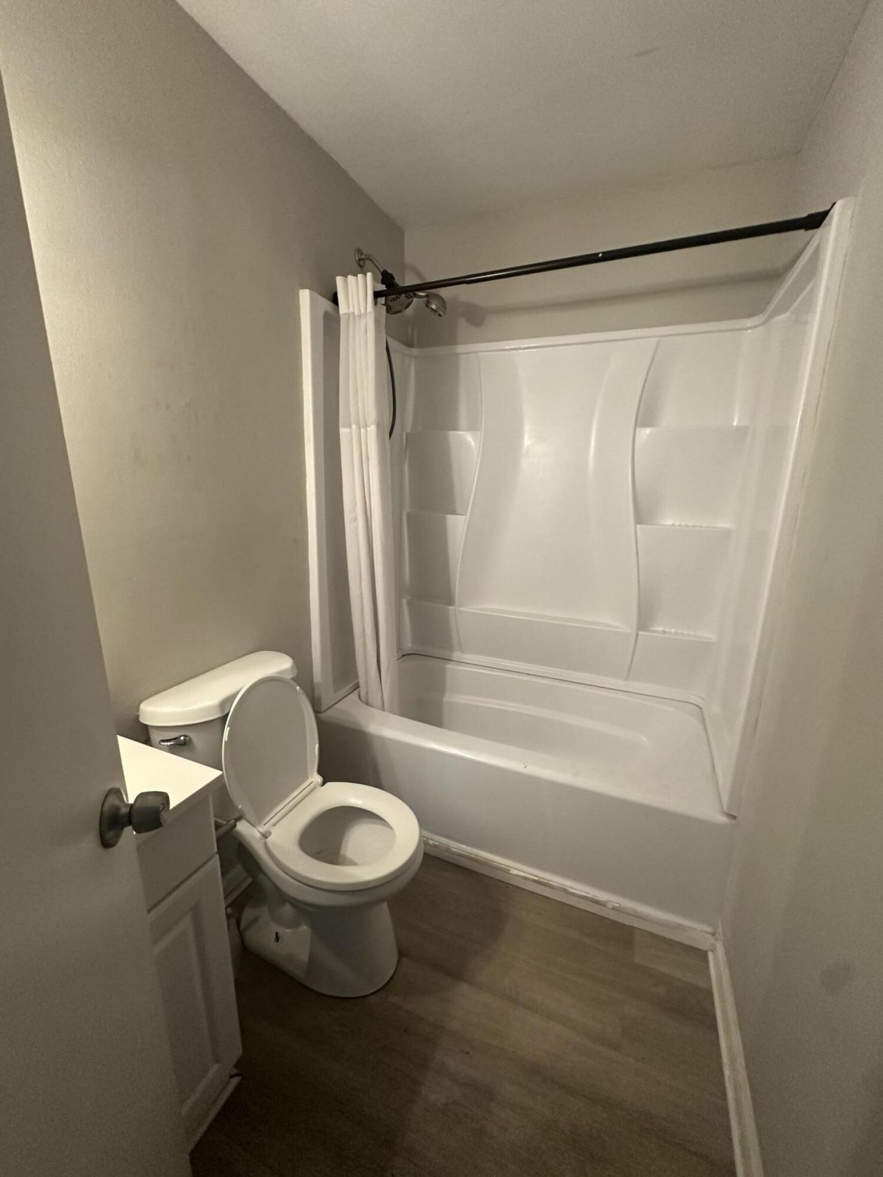 5632 Dobson Street Photo 6