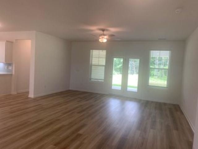 216 Blue Wing Court Photo 4