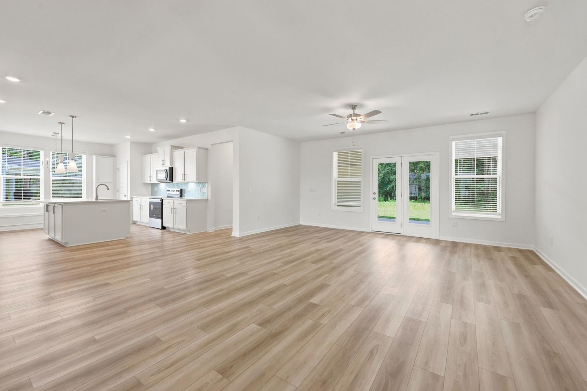 216 Blue Wing Court Photo 5