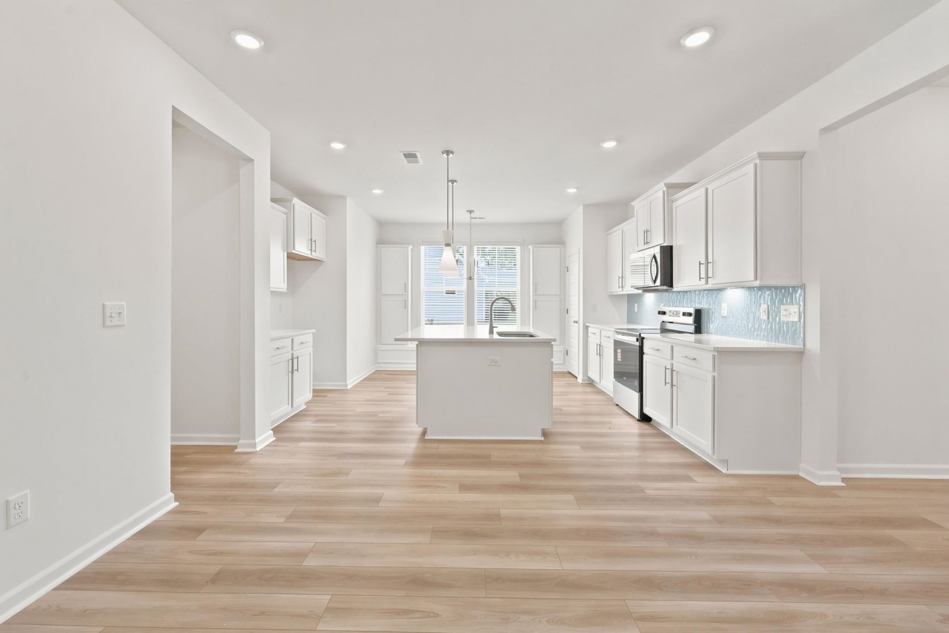 216 Blue Wing Court Photo 8