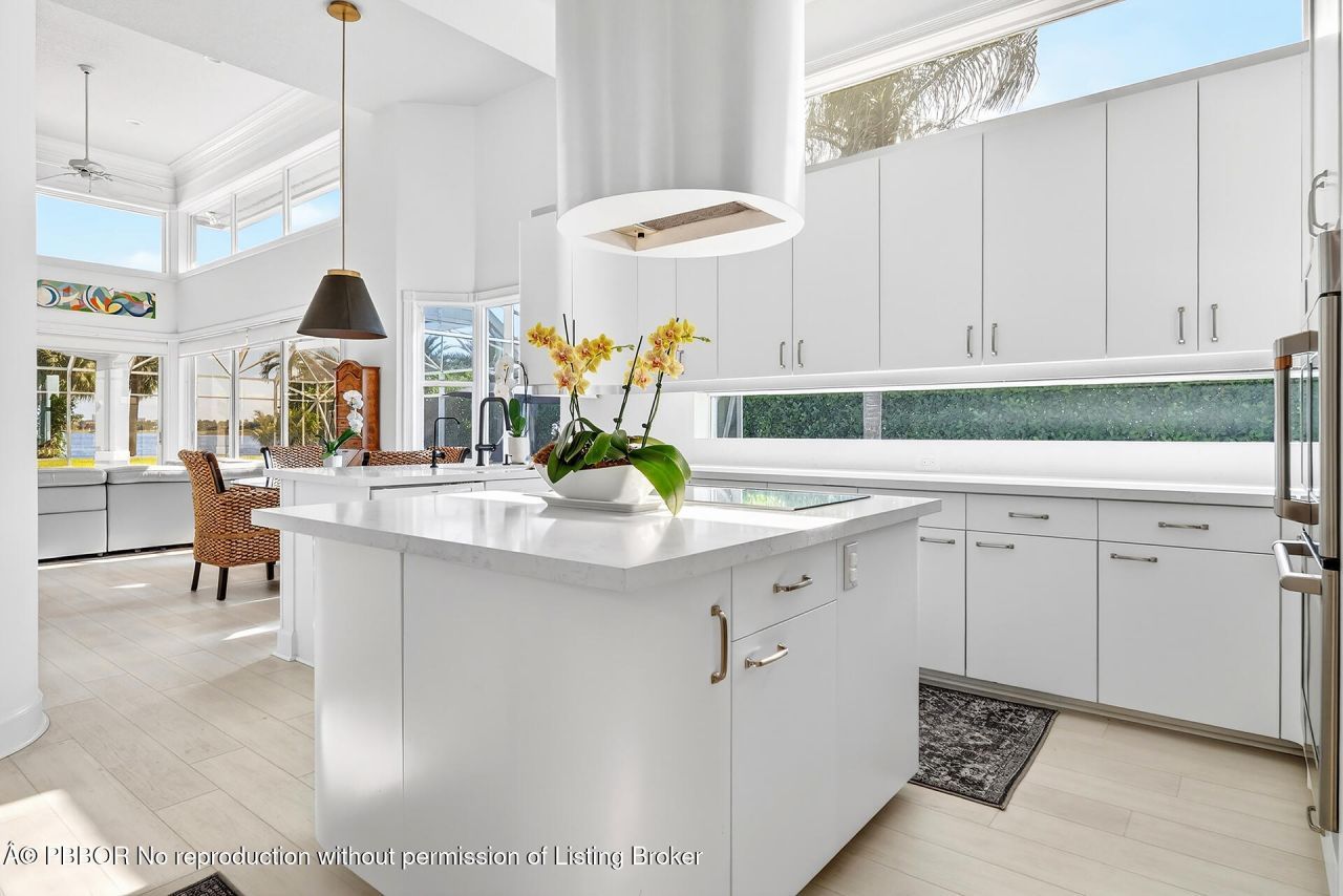 6 Cloister Circle, West Palm Beach, FL 33401 Photo