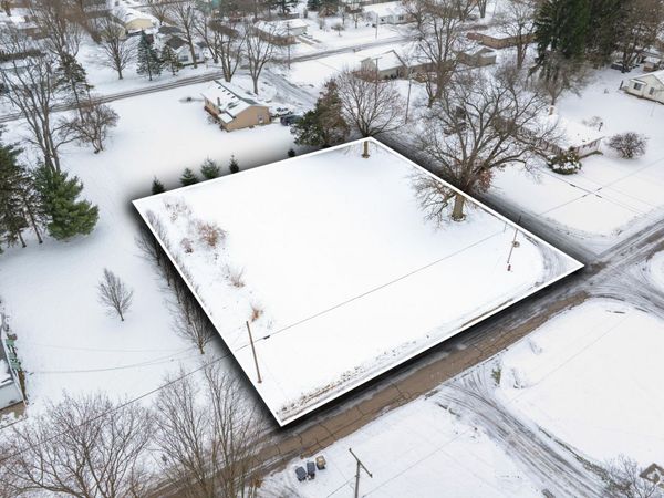 649 Adams Street, Vicksburg, MI 49097