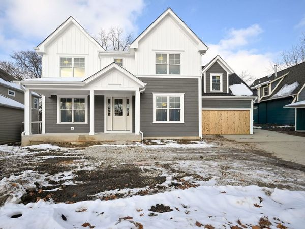 540 Elm Street, Glen Ellyn, IL 60137