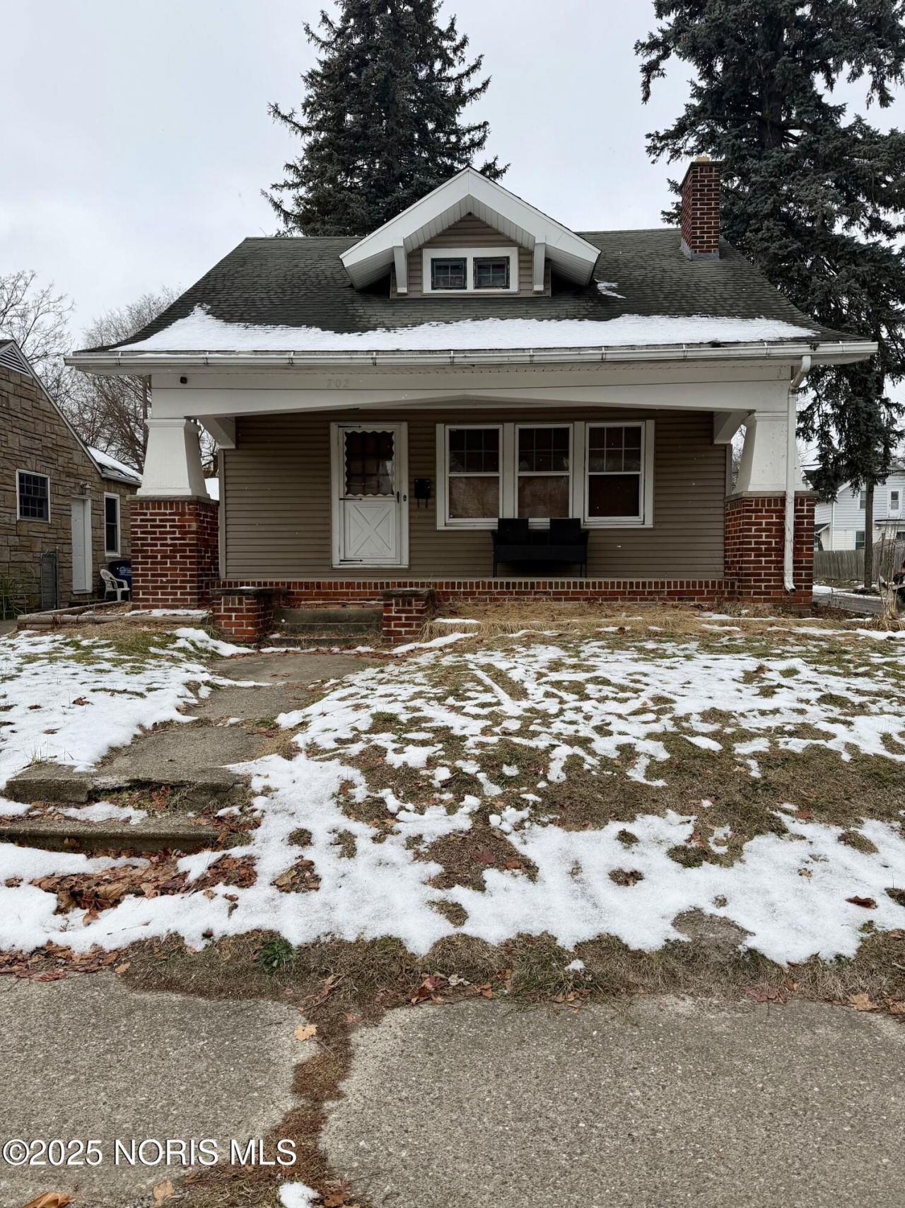 702 Colima Drive, Toledo, OH 43609 Main Photo