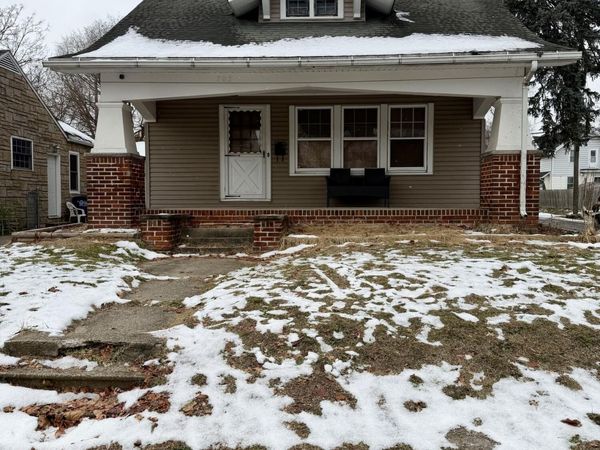 702 Colima Drive, Toledo, OH 43609