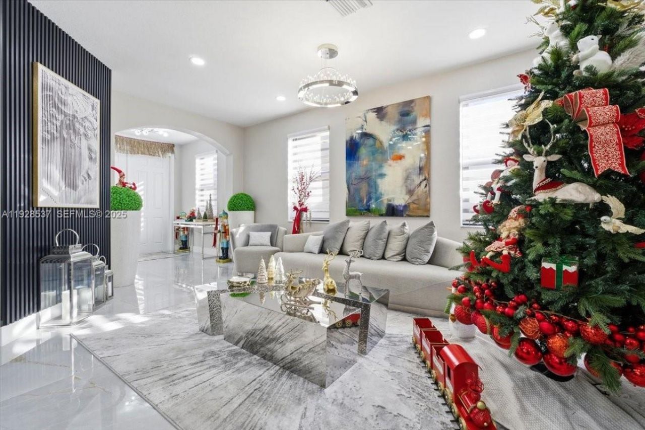 3522 W 86th Ter, Hialeah, FL 33018 Photo