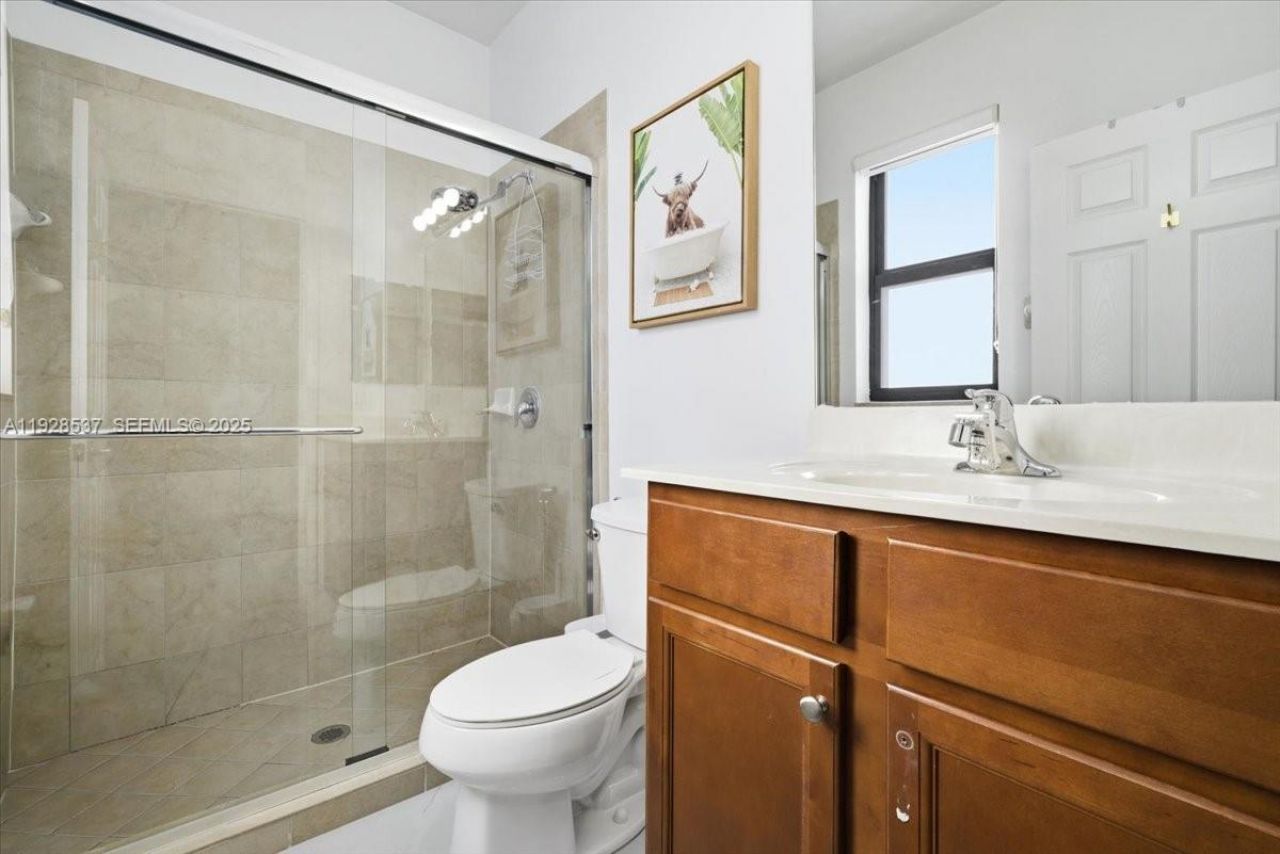 3522 W 86th Ter, Hialeah, FL 33018 Photo