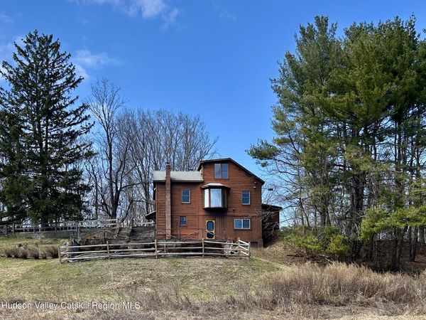 85 Eastern Parkway, Germantown, NY 12526