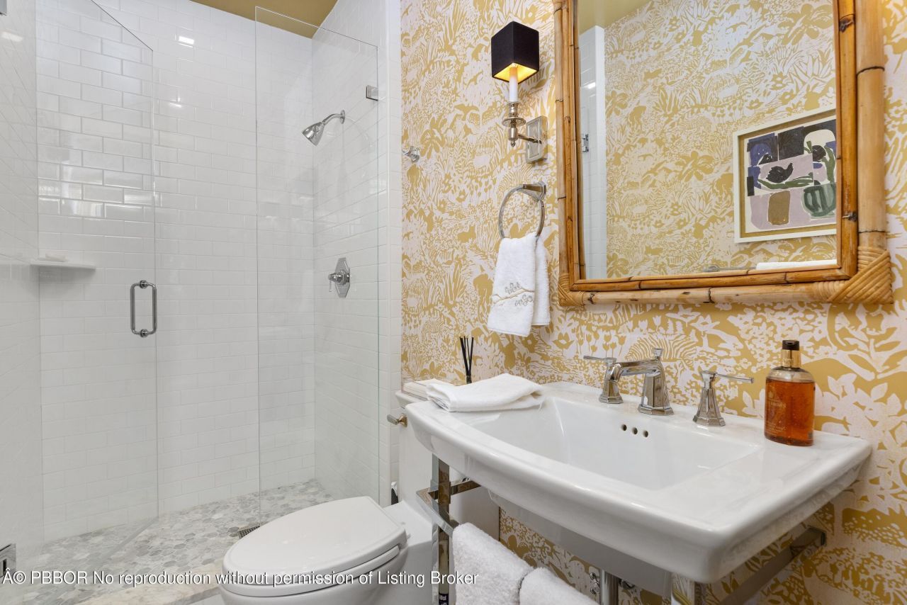 258 List Road, Palm Beach, FL 33480 Photo