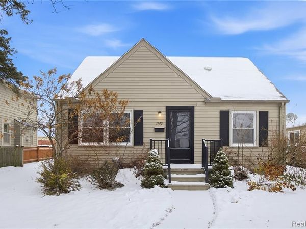 1745 Webster Street, Birmingham, MI 48009
