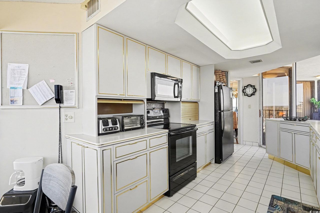 9650 Shore Dr. Photo 9