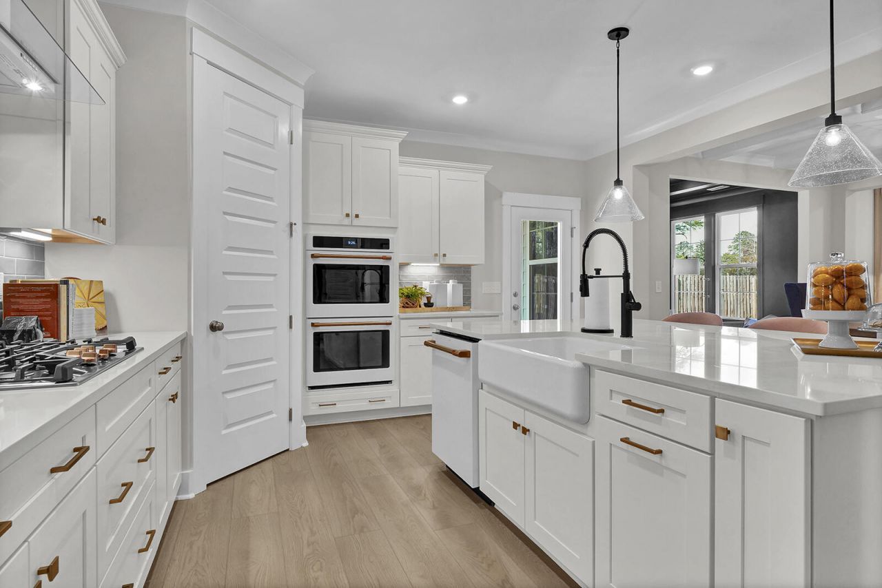 150 Grange Circle Photo 10