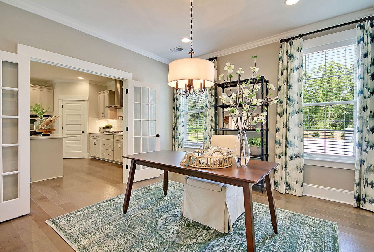 150 Grange Circle Photo 18