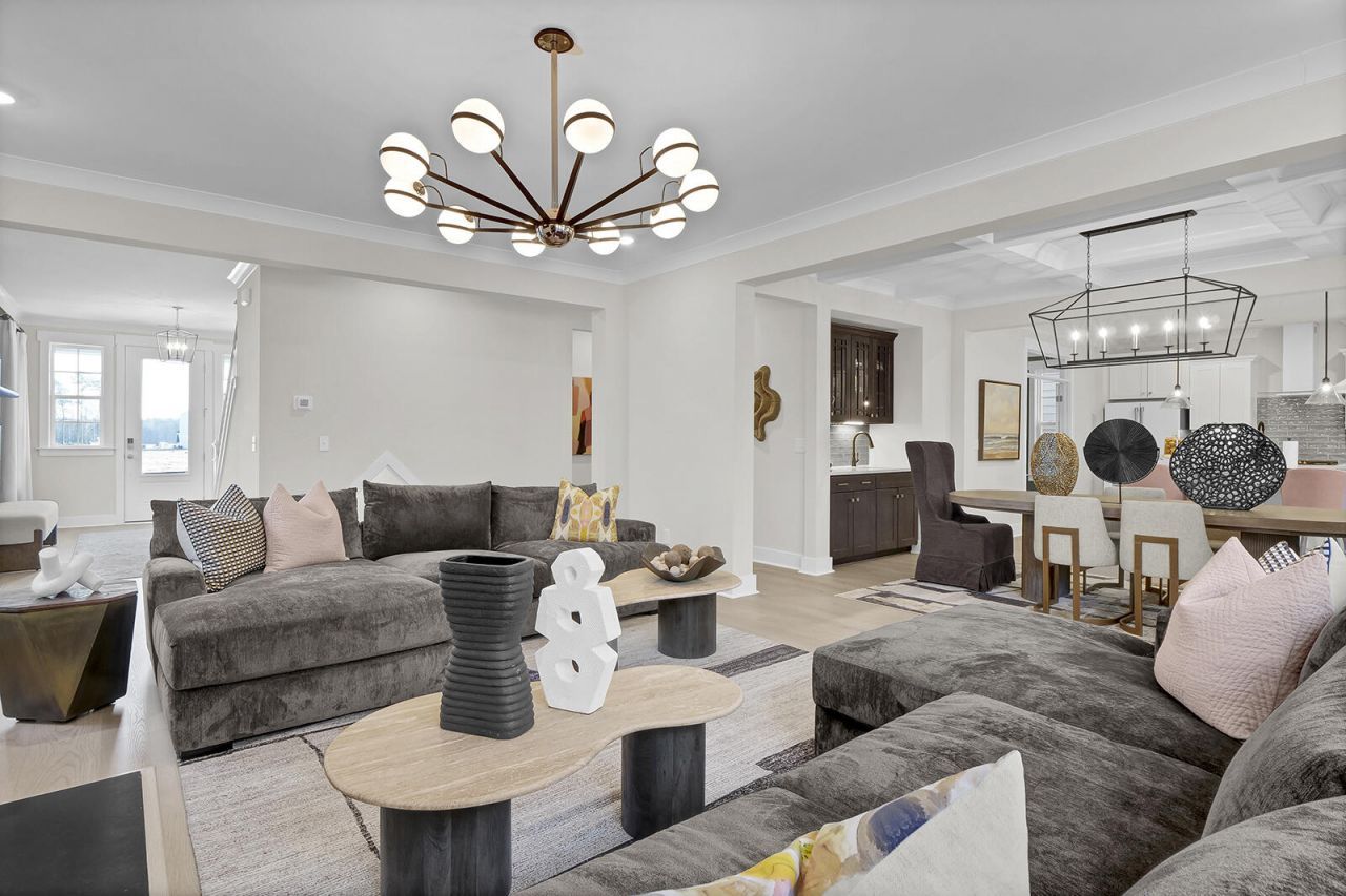 150 Grange Circle Photo 4