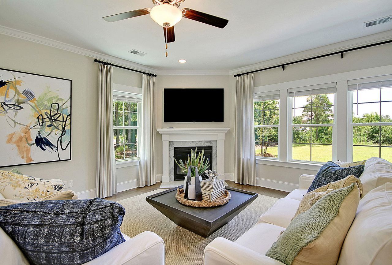 150 Grange Circle Photo 6