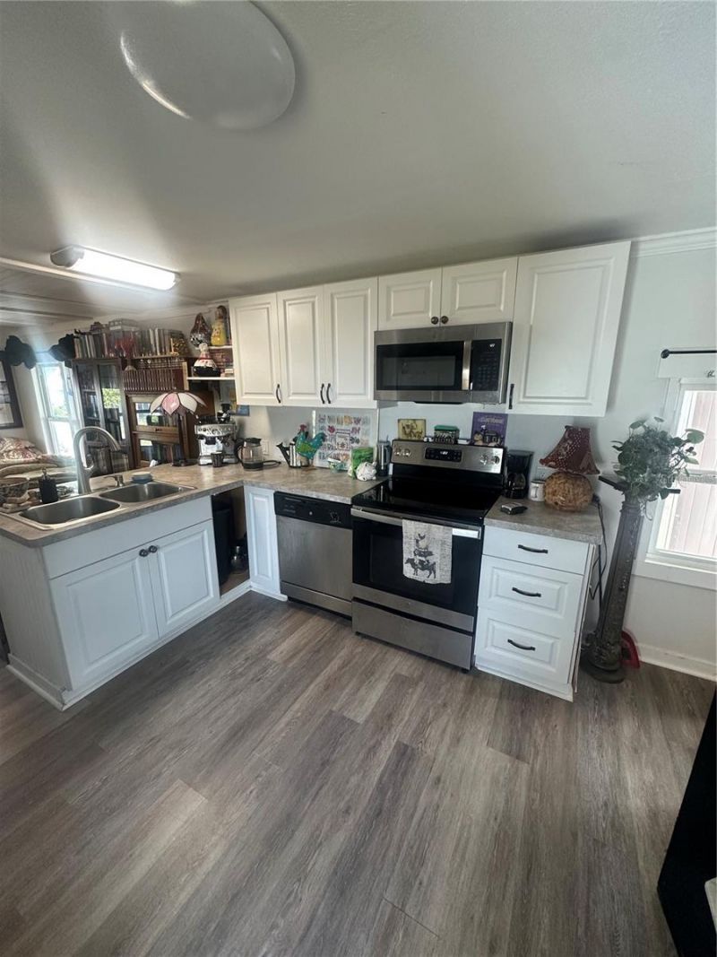 204 52nd Avenue Plaza E, Bradenton, FL 34203 Photo