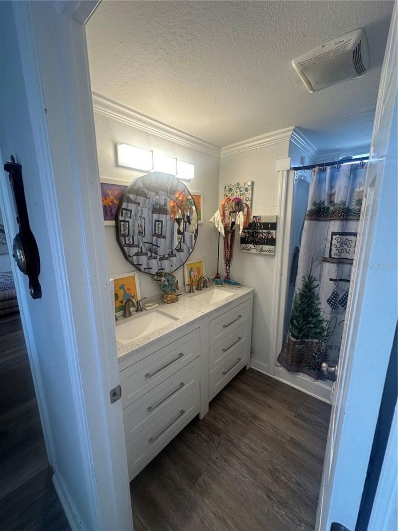 204 52nd Avenue Plaza E, Bradenton, FL 34203 Photo