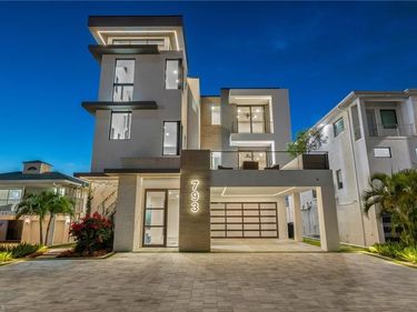 793 San Carlos DR, FORT MYERS BEACH, FL 33931