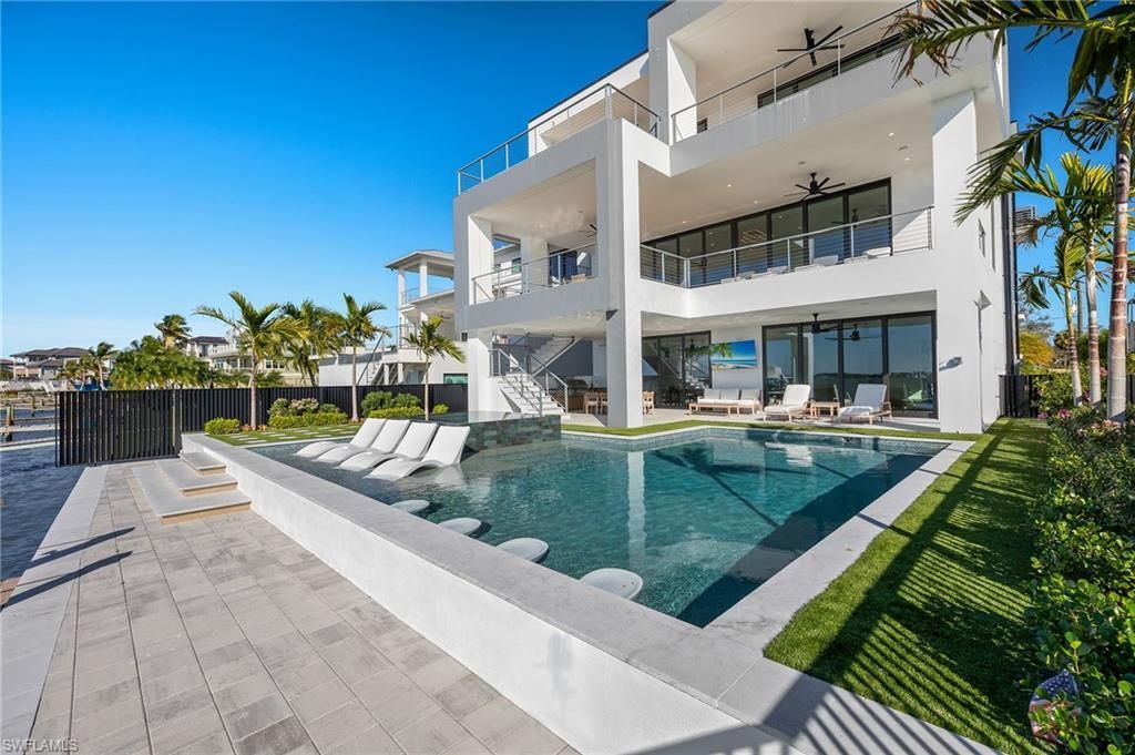 793 San Carlos Dr, Fort Myers Beach, FL 33931 Photo