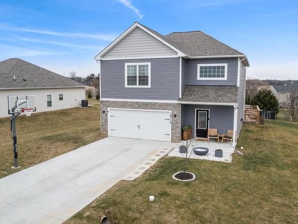 18716 BALLANTYNE WAY, HAGERSTOWN, MD 21740