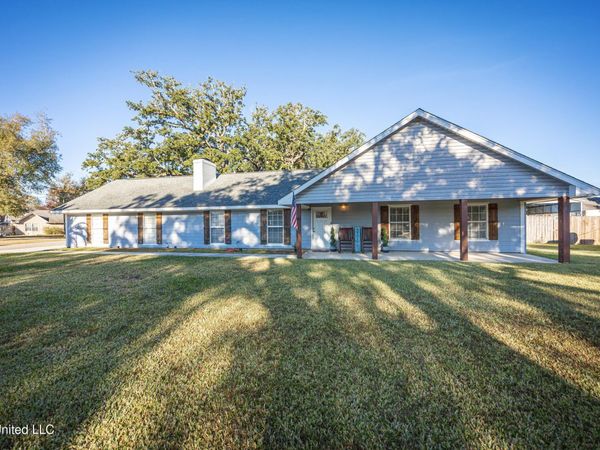 10415 Pin Oak Drive, Biloxi, MS 39532