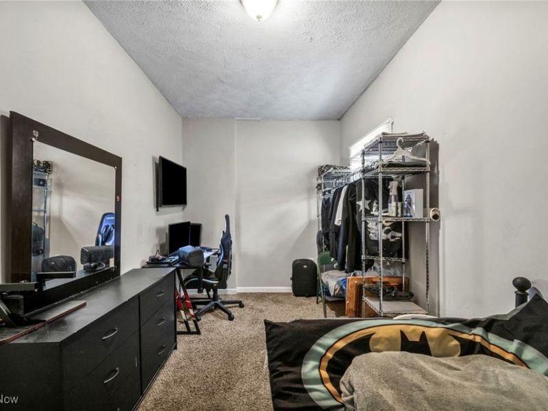 4301 Hodgson Avenue, Cleveland, OH 44109 Photo 11