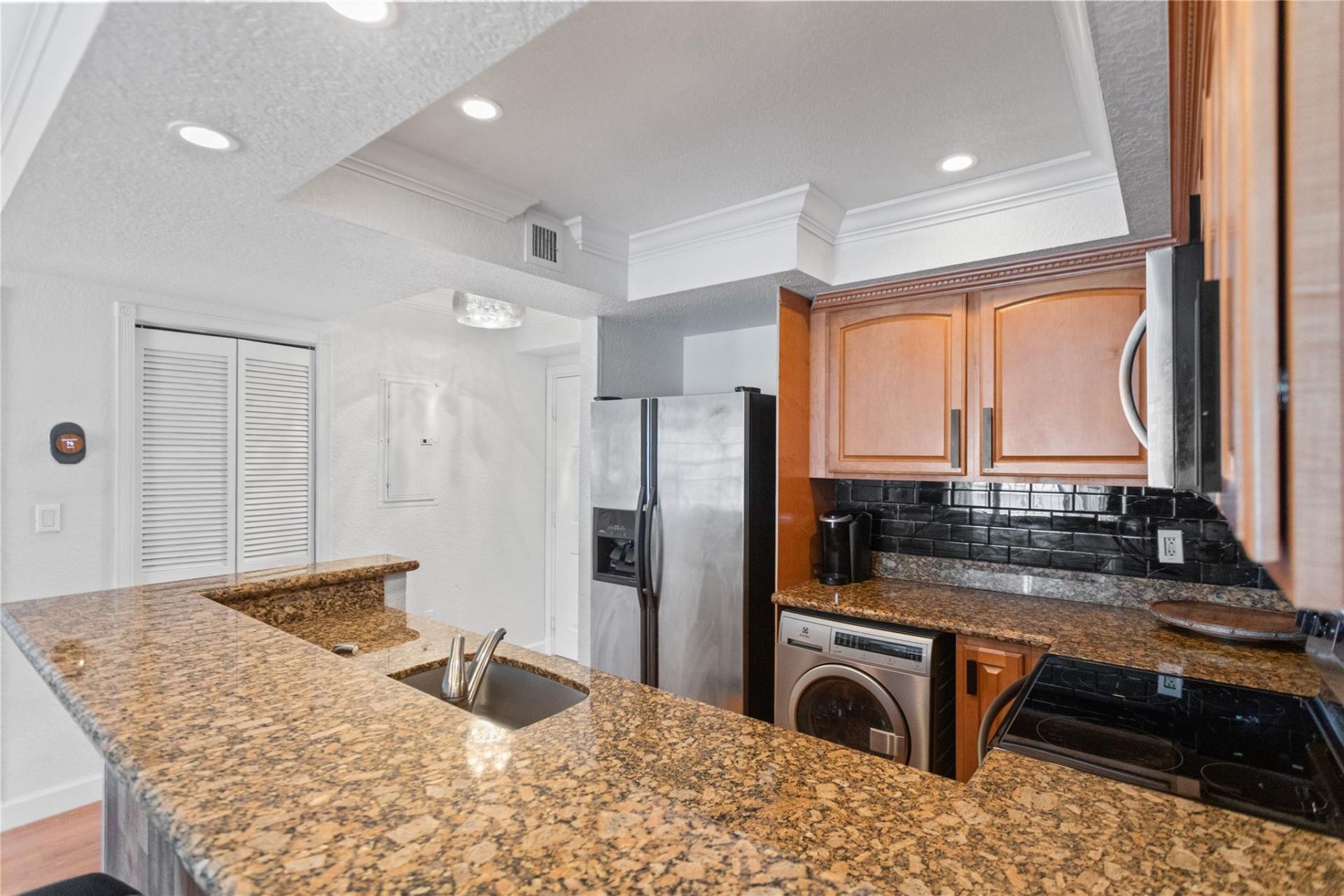 151 NE 16th Avenue, Unit 230, Fort Lauderdale, FL 33301 Photo