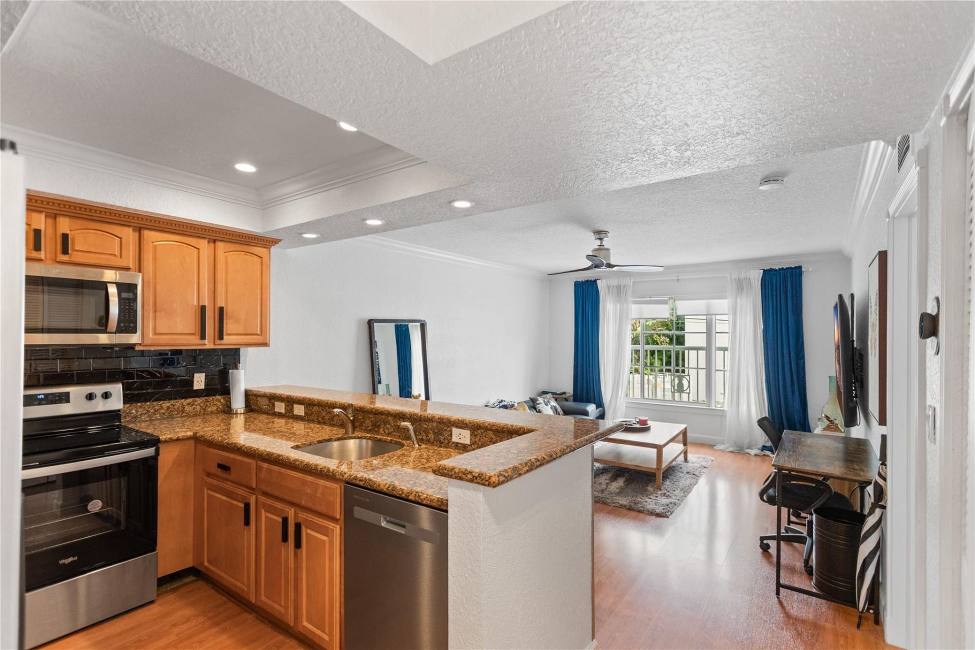 151 NE 16th Avenue, Unit 230, Fort Lauderdale, FL 33301 Photo