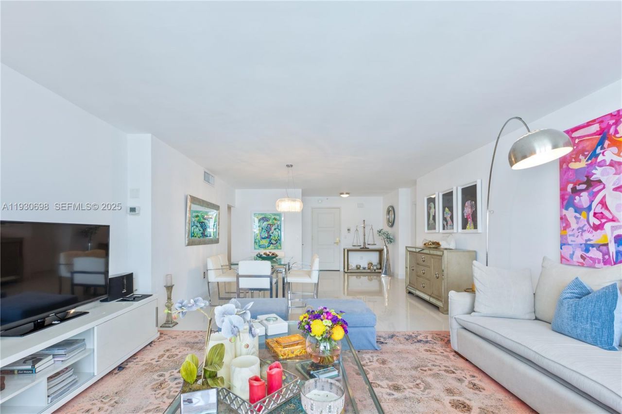 9801 Collins Ave , Unit 20V, Bal Harbour, FL 33154 Photo