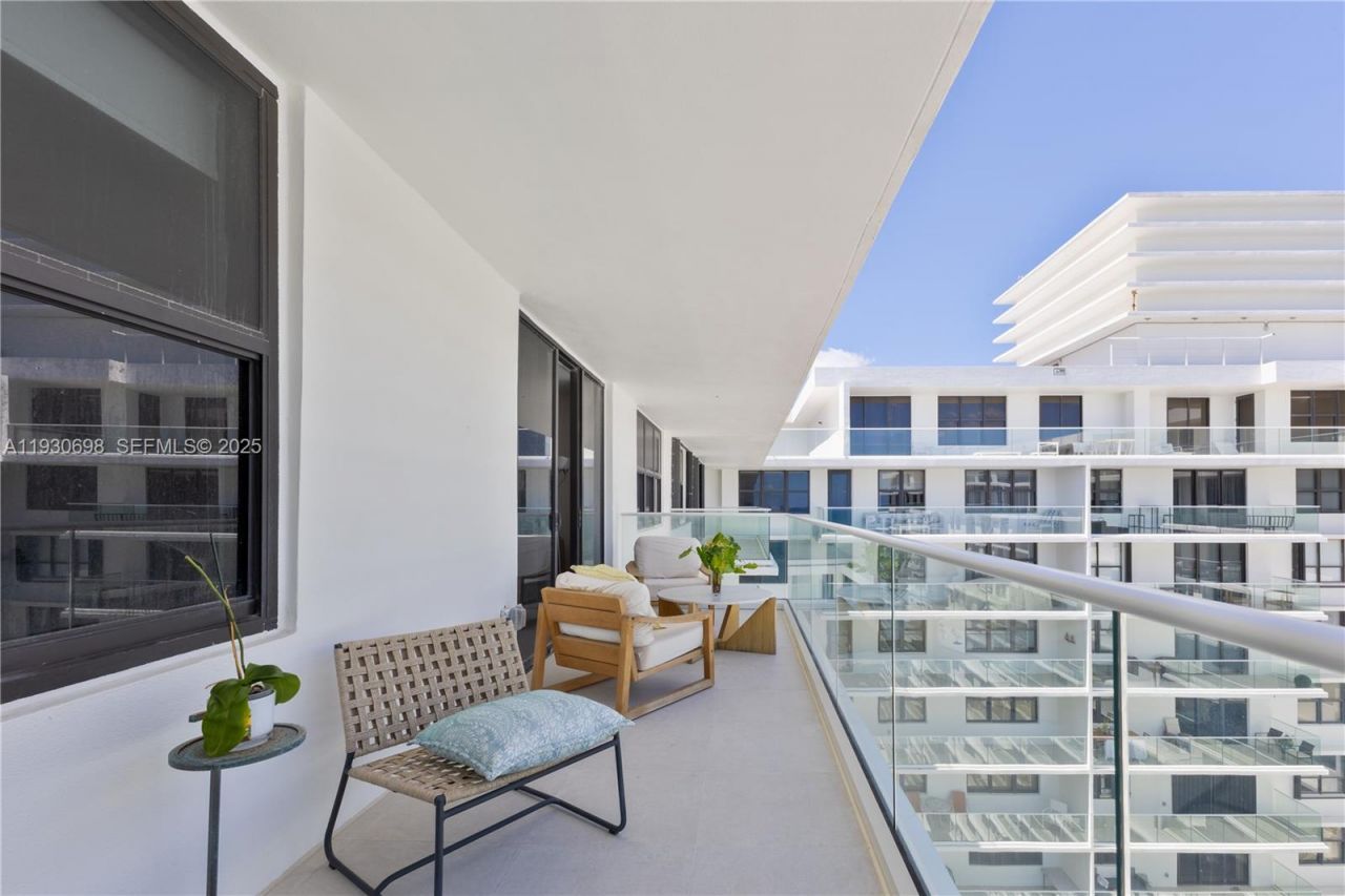9801 Collins Ave , Unit 20V, Bal Harbour, FL 33154 Photo
