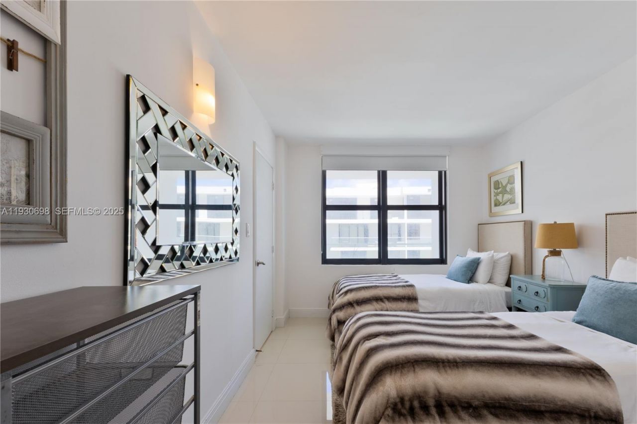 9801 Collins Ave , Unit 20V, Bal Harbour, FL 33154 Photo