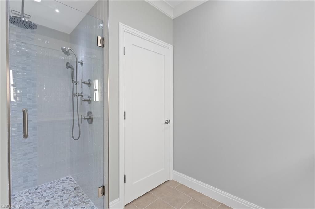 3399 Gulf Shore Blvd N, Unit 111, Naples, FL 34103 Photo