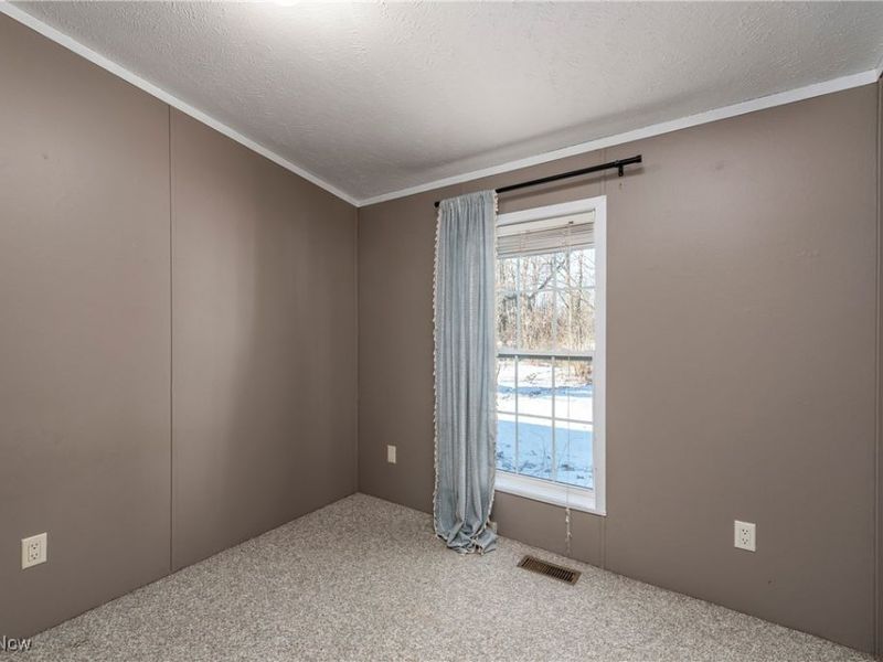 237 Evanston, Amherst, OH 44001 Photo 17