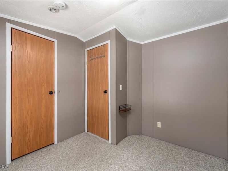 237 Evanston, Amherst, OH 44001 Photo 18