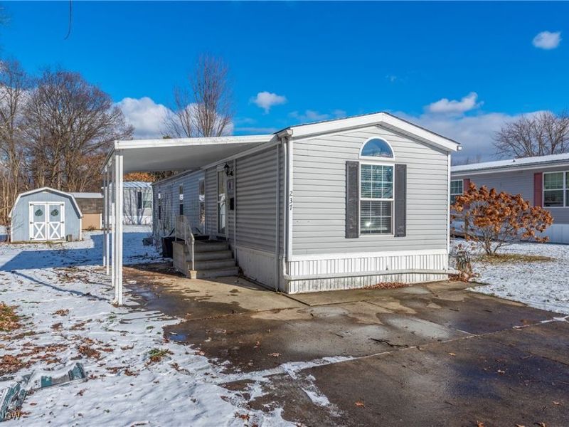 237 Evanston, Amherst, OH 44001 Photo 2