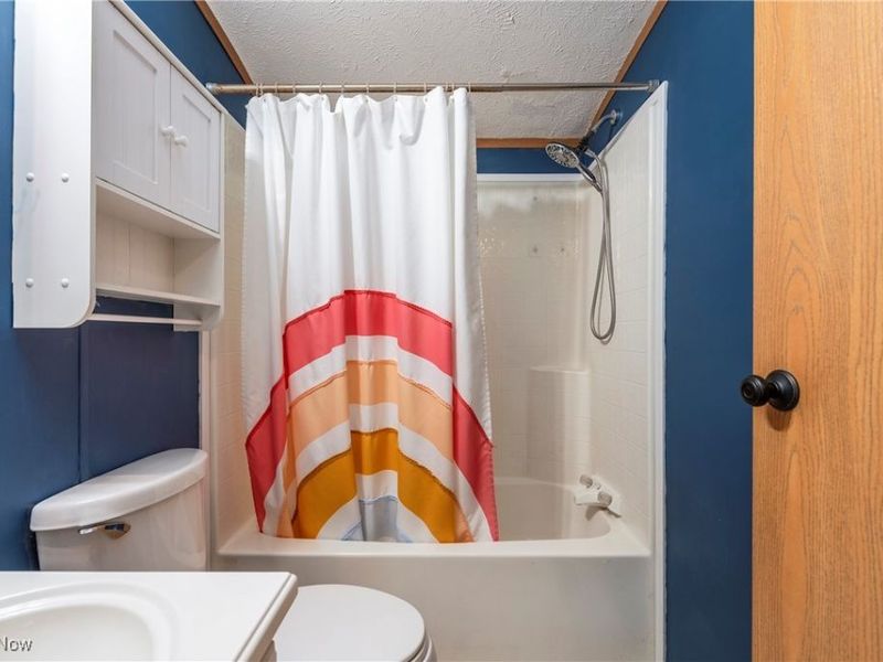 237 Evanston, Amherst, OH 44001 Photo 21