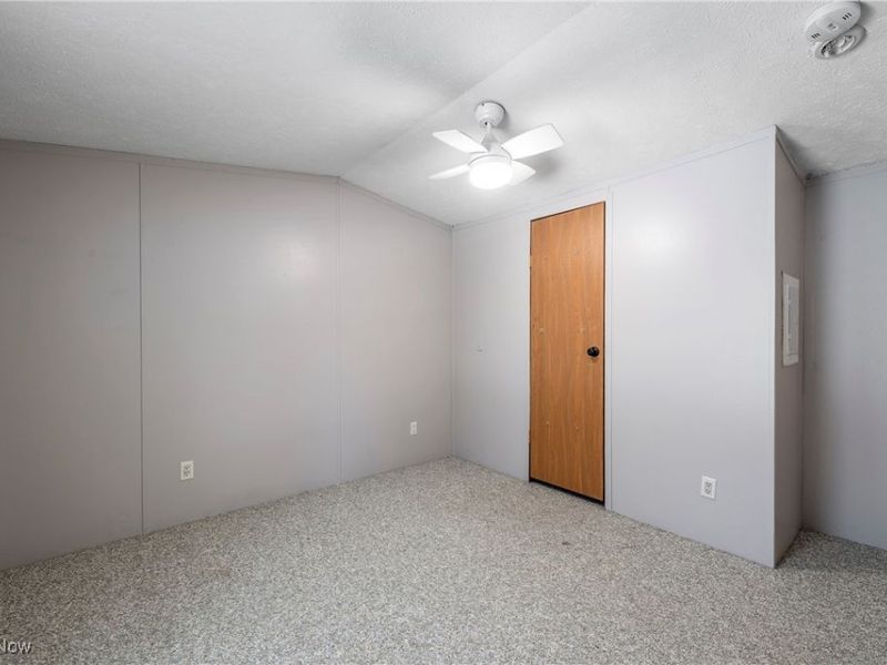 237 Evanston, Amherst, OH 44001 Photo 23