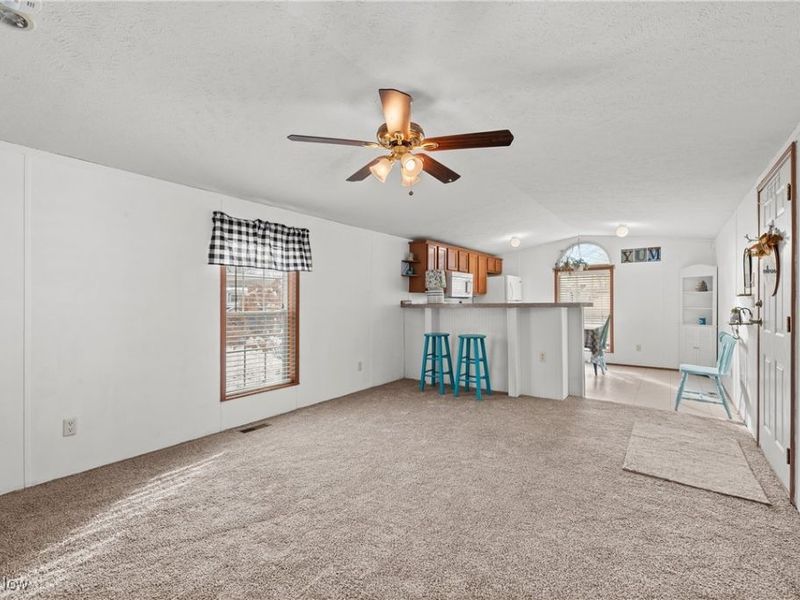 237 Evanston, Amherst, OH 44001 Photo 4